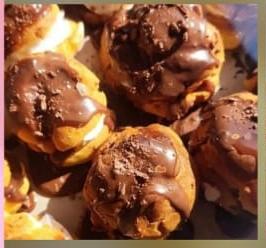 Chocolate eclairs